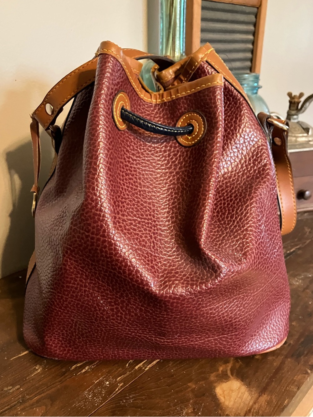 ✨Vintage✨Dooney & Bourke Colorblock All Weather Leather Drawstring Cinch Bag - Picture 2 of 11